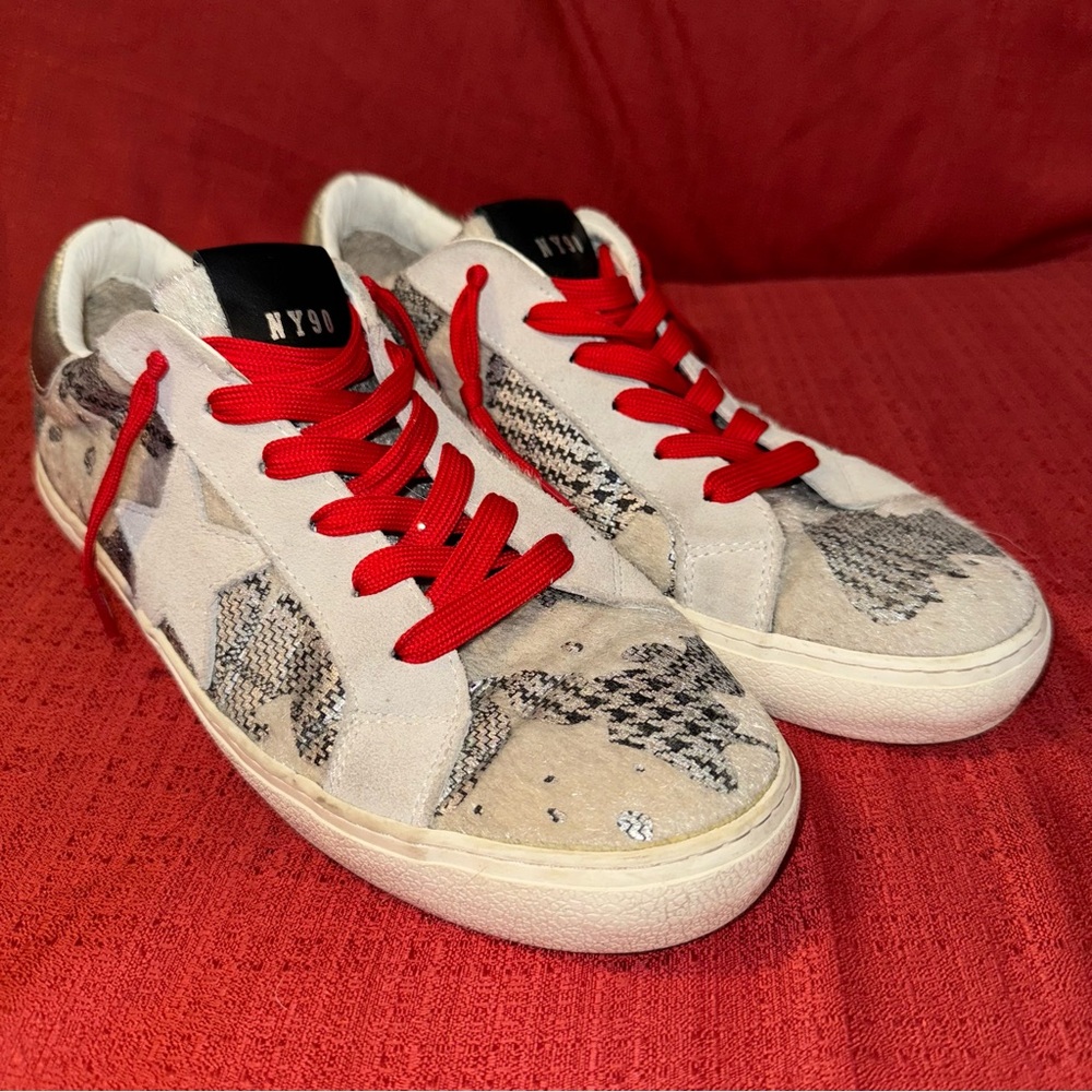 Steve Madden Retro Philosophy Lace Up Star NY90. Women’s Size 10, GUC